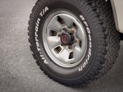 Used 1989 Toyota Pickup SR5 image 9