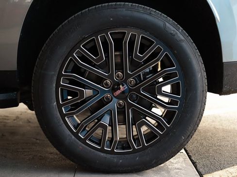 New 2026 GMC Yukon XL Elevation image 44