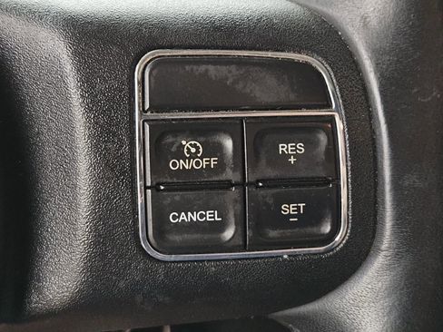 Used 2017 Jeep Wrangler Unlimited Rubicon w/ Connectivity Group image 17