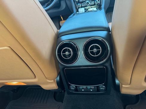 Used 2016 Jaguar XJ R-Sport image 35