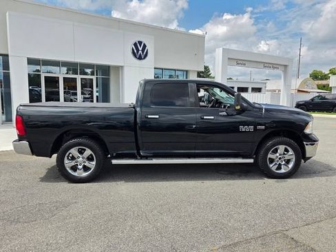 Used 2015 RAM 1500 Lone Star AWD/4WD image 14