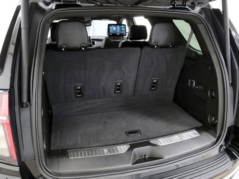 Used 2021 Chevrolet Tahoe High Country w/ Premium Package image 35