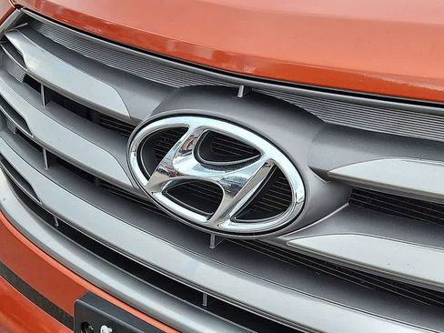 Used 2017 Hyundai Santa Fe Sport FWD image 28