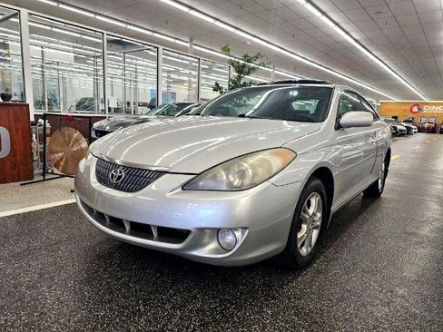Used 2004 Toyota Solara SE image 1