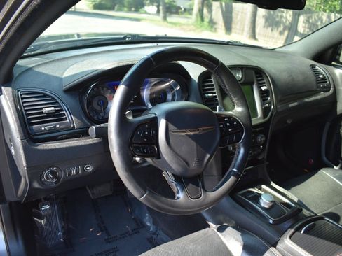 Used 2017 Chrysler 300 S w/ 300S Premium Group 2 w/2_L RWD image 14