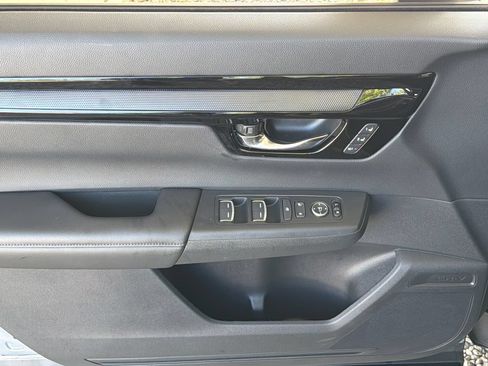 Used 2025 Honda CR-V EX-L image 3