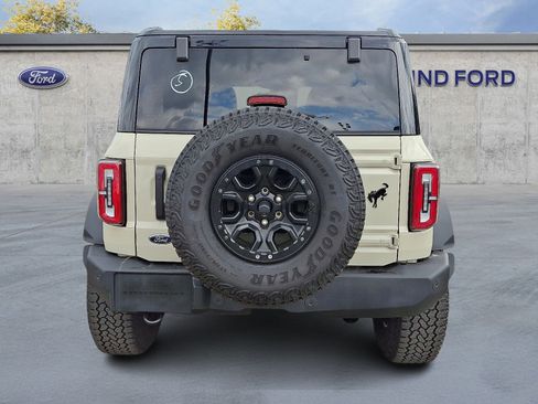Used 2025 Ford Bronco Outer Banks w/ Sasquatch Package AWD/4WD image 5