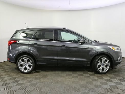 Used 2019 Ford Escape Titanium image 14