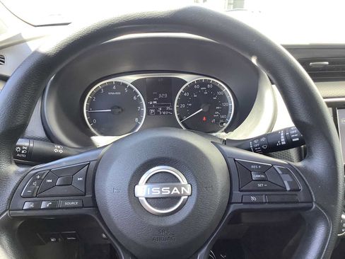 Used 2025 Nissan Kicks Play S FWD image 16