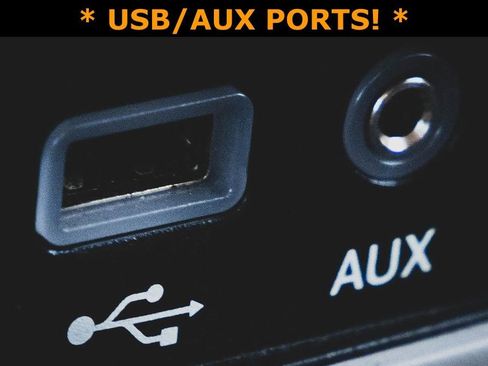 Used 2020 Chrysler Pacifica Touring-L image 8