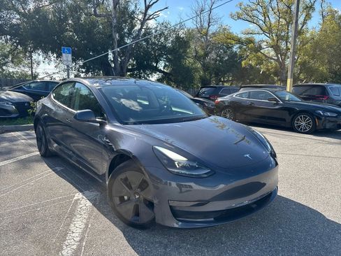 Used 2023 Tesla Model 3 Standard Range RWD image 4