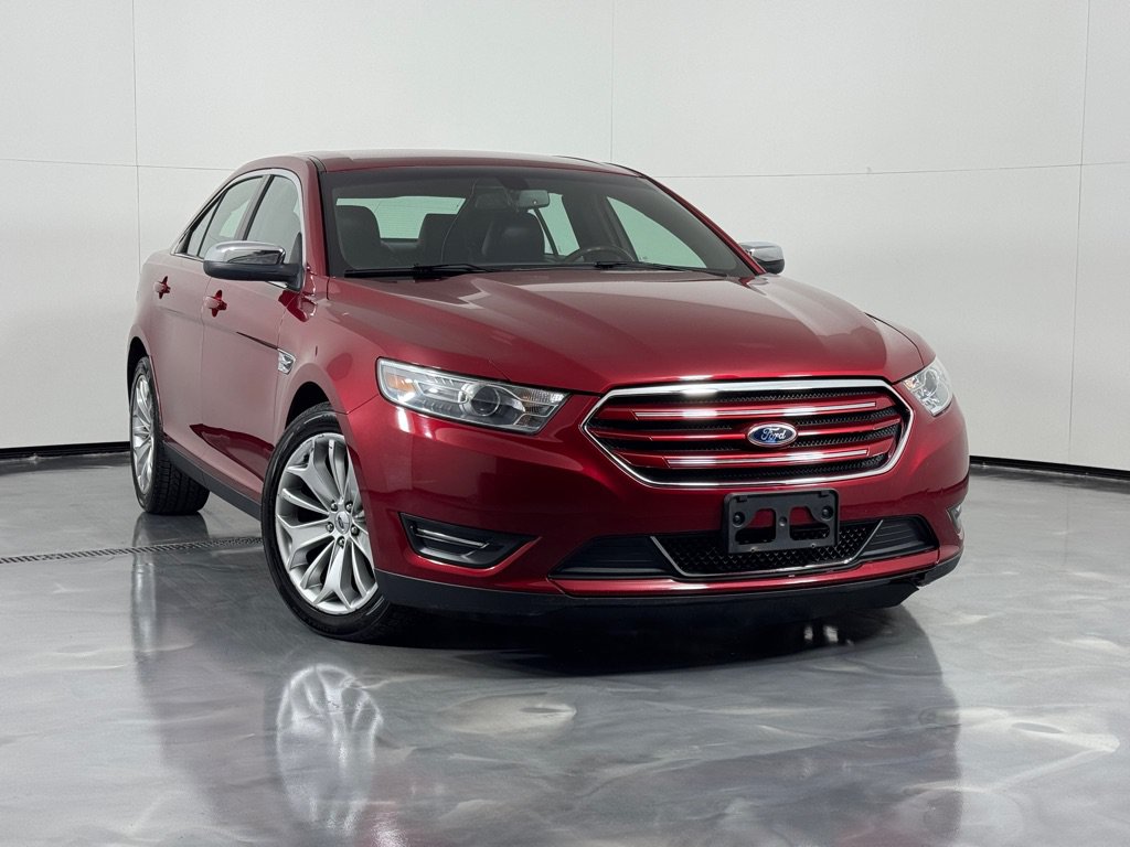 Used 2013 Ford Taurus Limited FWD image 2
