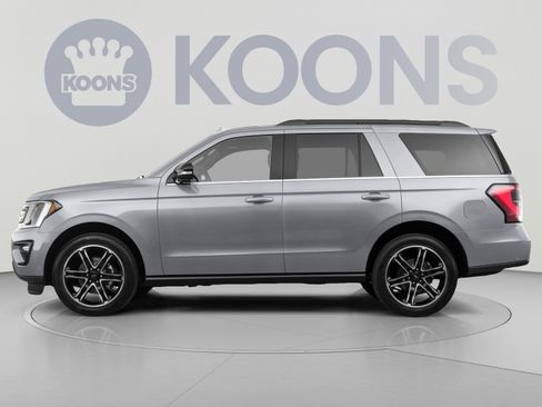 Used 2021 Ford Expedition Limited AWD/4WD image 2