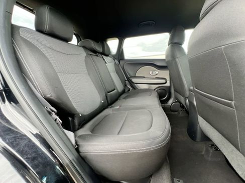 Used 2019 Kia Soul + FWD image 20
