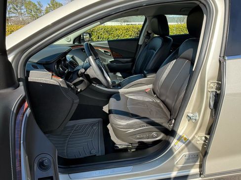 Used 2013 Buick LaCrosse Leather w/ Entertainment Package image 7
