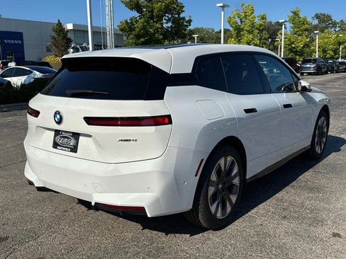 New 2026 BMW iX xDrive45 w/ Premium Package AWD/4WD image 5