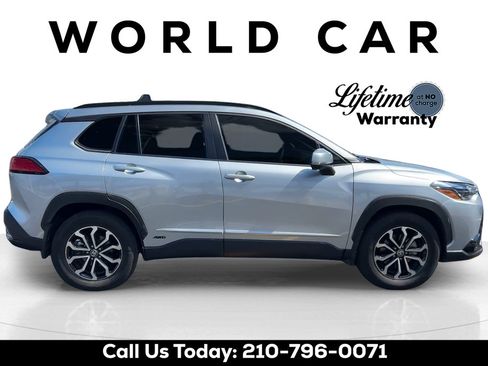 Used 2024 Toyota Corolla Cross AWD Hybrid image 8