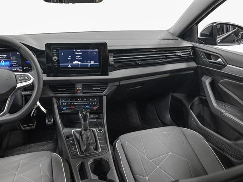 Used 2025 Volkswagen Jetta Sport image 29