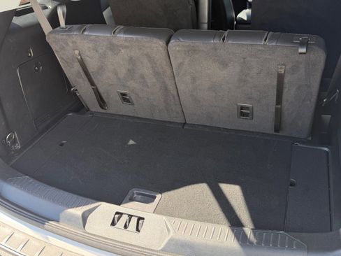 Certified 2023 Ford Explorer XLT w/ Equipment Group 202A image 7