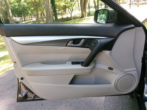 Used 2010 Acura TL w/ Technology Package FWD image 10