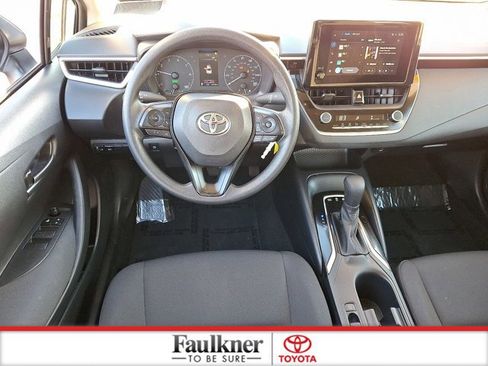 Certified 2025 Toyota Corolla LE image 11