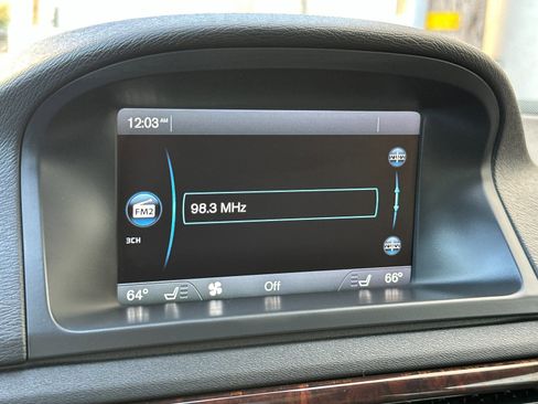 Used 2015 Volvo XC70 T6 Platinum w/ Protection Package image 20