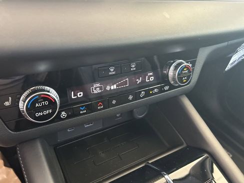 New 2025 Mitsubishi Outlander SEL Black Edition image 43