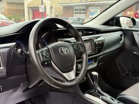 Used 2015 Toyota Corolla S image 17