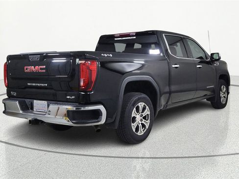 Used 2025 GMC Sierra 1500 SLT image 4