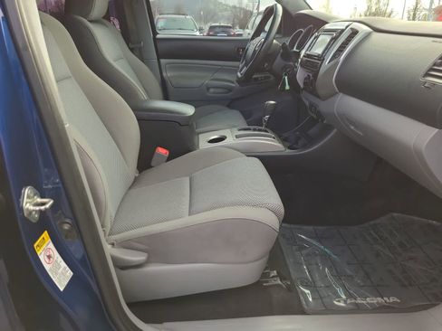 Used 2014 Toyota Tacoma 4x4 Double Cab w/ TRD Sport Package image 22