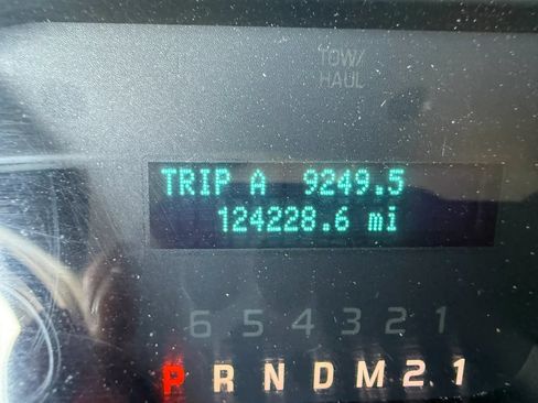 Used 2013 Ford F150 STX w/ Mid Equipment Group AWD/4WD image 16