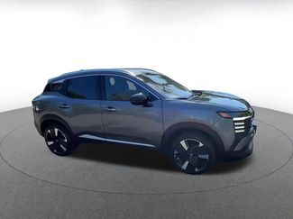 Used 2026 Nissan Kicks SR AWD/4WD video 2