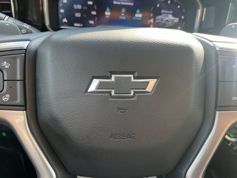 Used 2025 Chevrolet Silverado 1500 RST AWD/4WD image 35