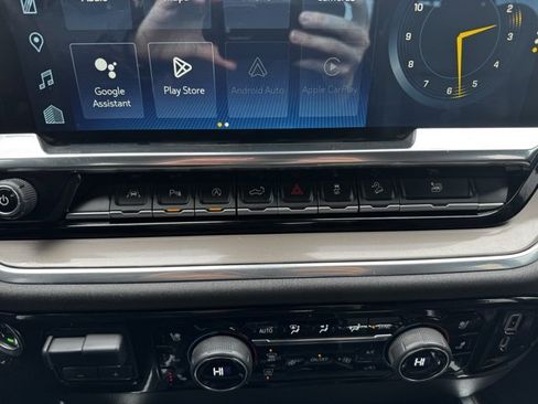 Certified 2022 Chevrolet Silverado 1500 High Country w/ Technology Package image 10