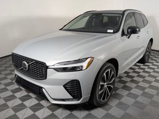 Used 2025 Volvo XC60 B5 Plus AWD/4WD video 1