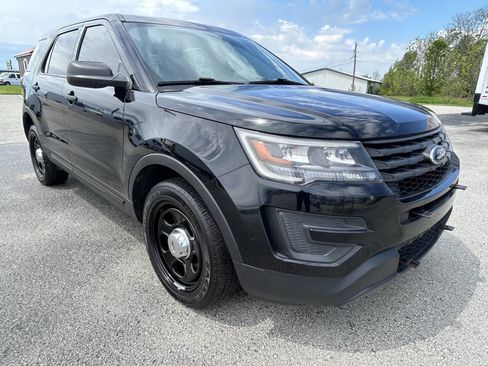 Used 2017 Ford Explorer 4WD Police Interceptor w/ 2-tone Vinyl Package #1 image 3