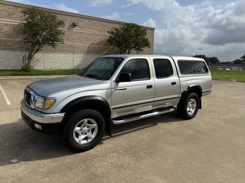 Used 2004 Toyota Tacoma PreRunner RWD image 5