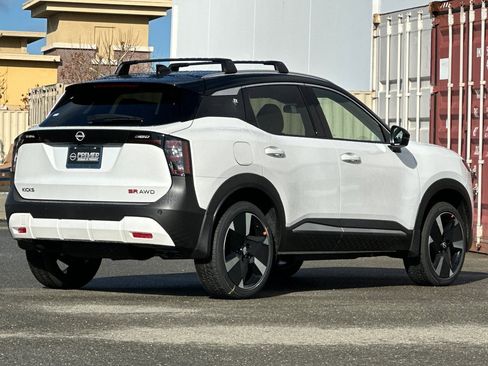 New 2026 Nissan Kicks SR w/ Cold Weather Package image 4