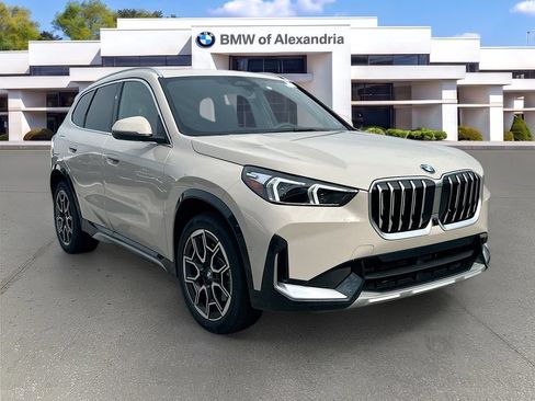 New 2026 BMW X1 xDrive28i w/ Technology Package AWD/4WD image 3