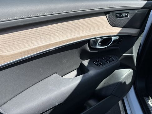 Used 2025 Volvo XC90 B6 Plus w/ Protection Package Premier image 14