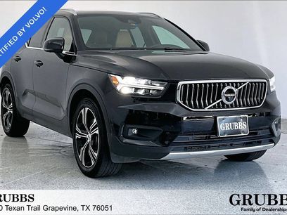 Used 2022 Volvo XC40 T5 Inscription w/ Advanced Package
