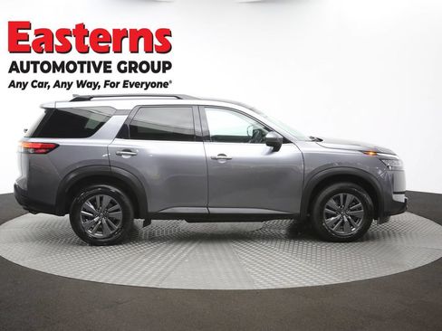 Used 2022 Nissan Pathfinder SV FWD image 45