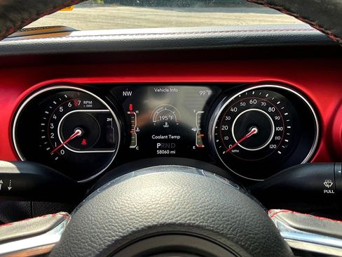 Used 2018 Jeep Wrangler Unlimited Rubicon image 13