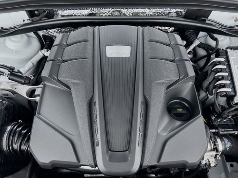 New 2026 Porsche Macan S image 32