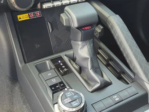 New 2025 Toyota 4Runner 4WD image 14