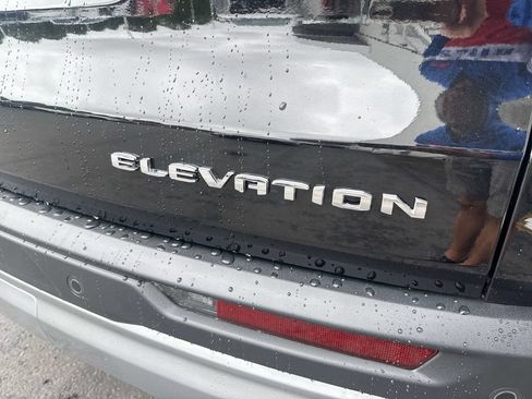 New 2026 GMC Acadia Elevation w/ Elevation Premium Package AWD/4WD image 29