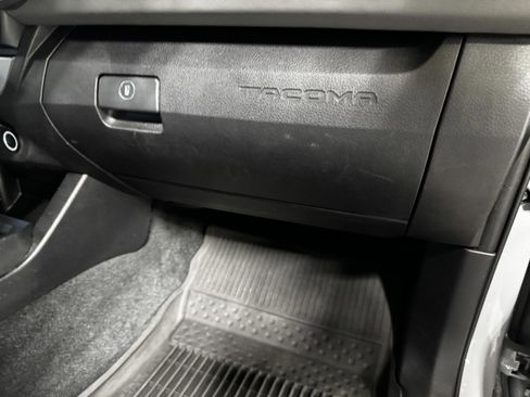 Used 2021 Toyota Tacoma SR5 image 26