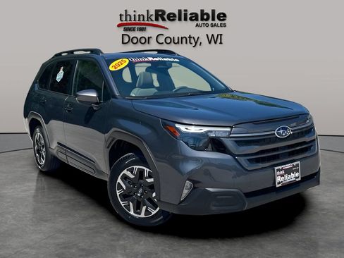 Used 2025 Subaru Forester Premium AWD/4WD image 7
