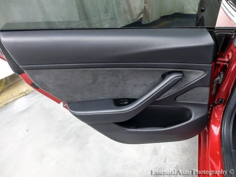 Used 2020 Tesla Model 3 Performance image 37
