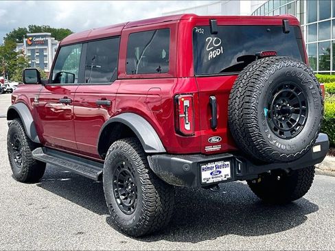 New 2026 Ford Bronco Outer Banks w/ Sasquatch Package AWD/4WD image 3